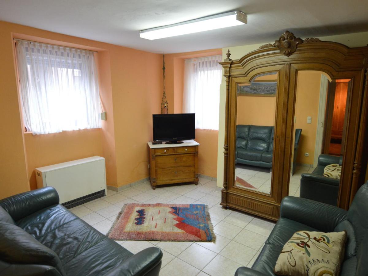 Charming Holiday Home In Neumagen Dhron Esterno foto