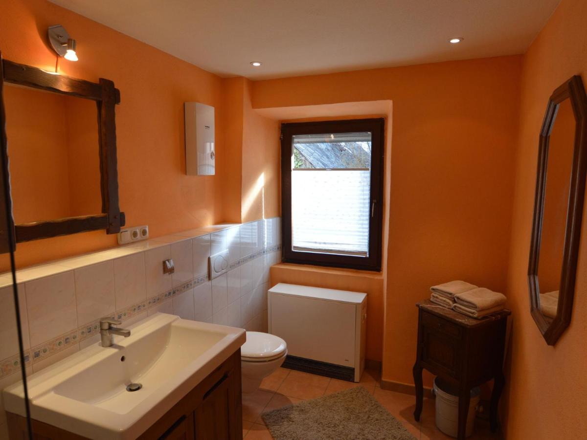 Charming Holiday Home In Neumagen Dhron Esterno foto